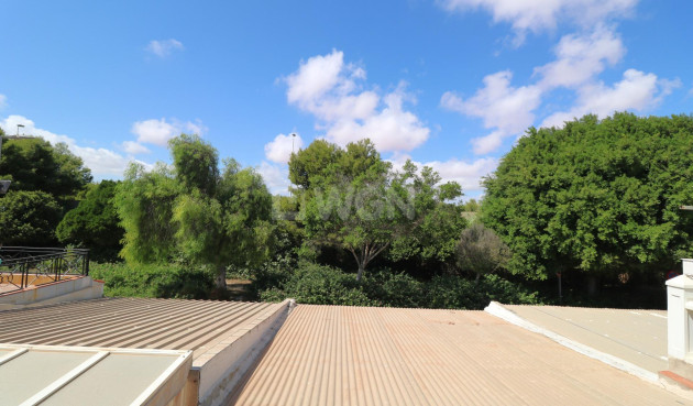 Odsprzedaż - Kamienica - Torrevieja - El Acequión - Los Náufragos