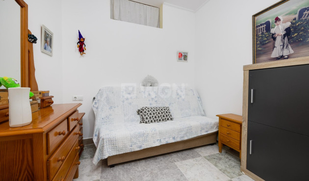 Reventa - Apartamento / piso - Torrevieja - Centro