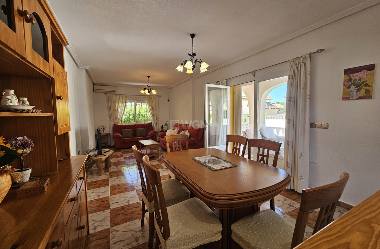 Odsprzedaż - Villa - Cabo Roig - Costa Blanca