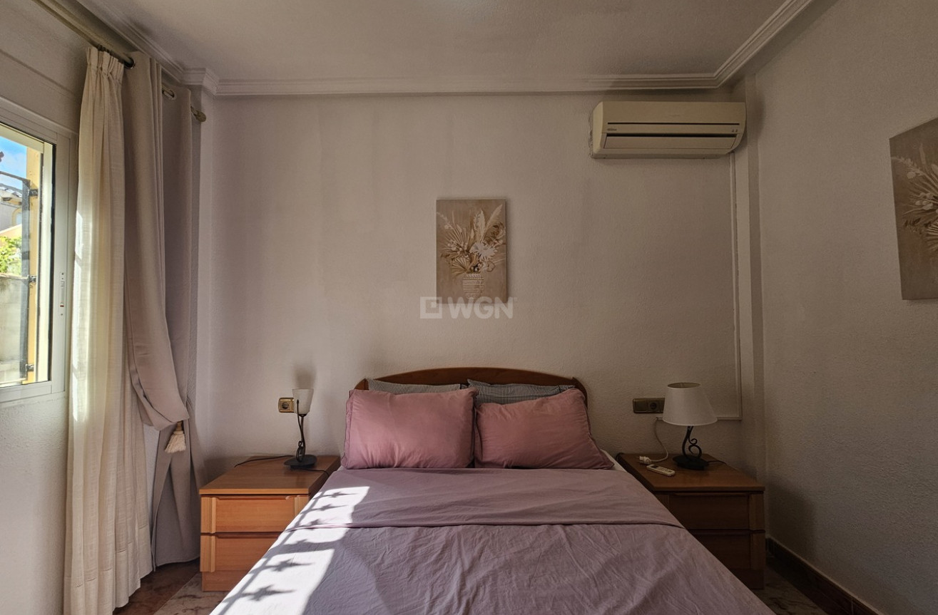 Odsprzedaż - Villa - Cabo Roig - Costa Blanca