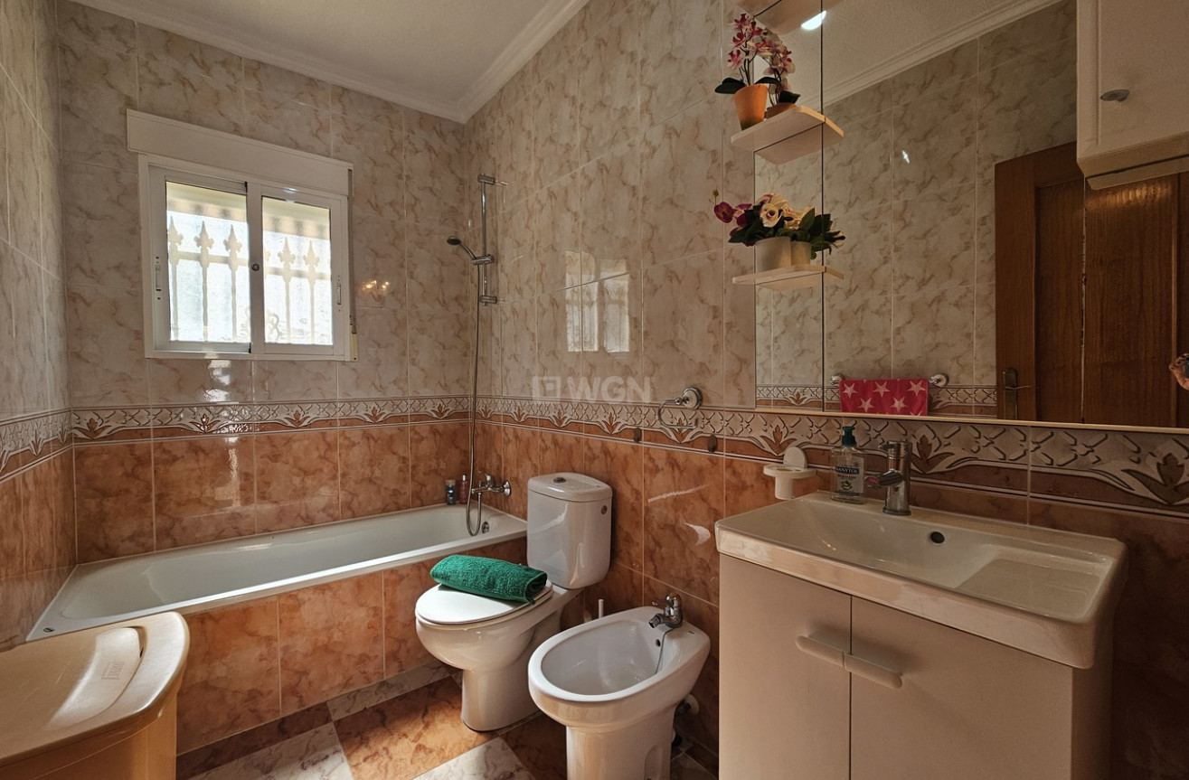 Odsprzedaż - Villa - Cabo Roig - Costa Blanca