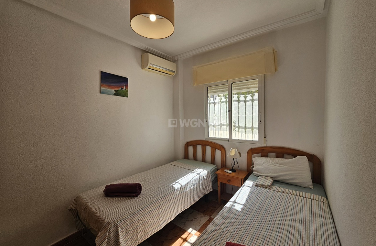 Odsprzedaż - Villa - Cabo Roig - Costa Blanca