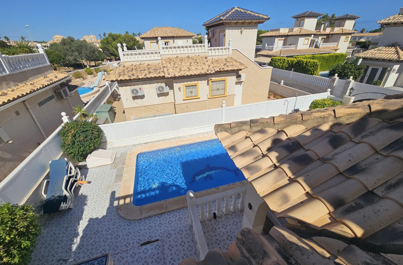 Odsprzedaż - Villa - Cabo Roig - Costa Blanca