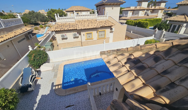 Odsprzedaż - Villa - Cabo Roig - Costa Blanca