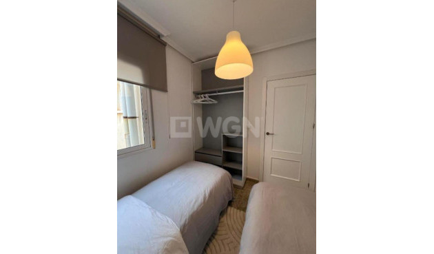 Odsprzedaż - Daszek - Torrevieja - Estacion De Autobuses