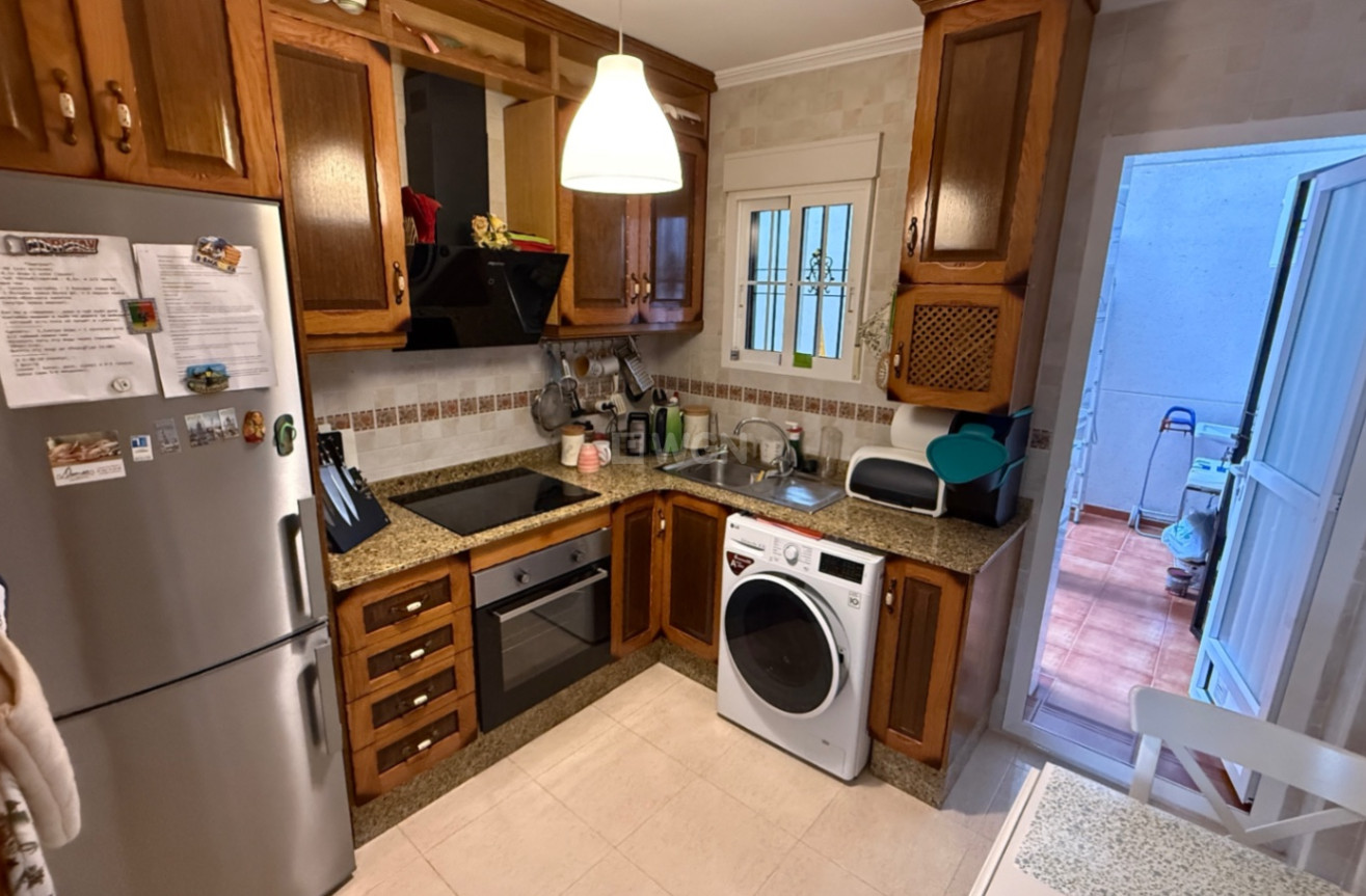 Reventa - Apartamento / piso - Orihuela - Inland