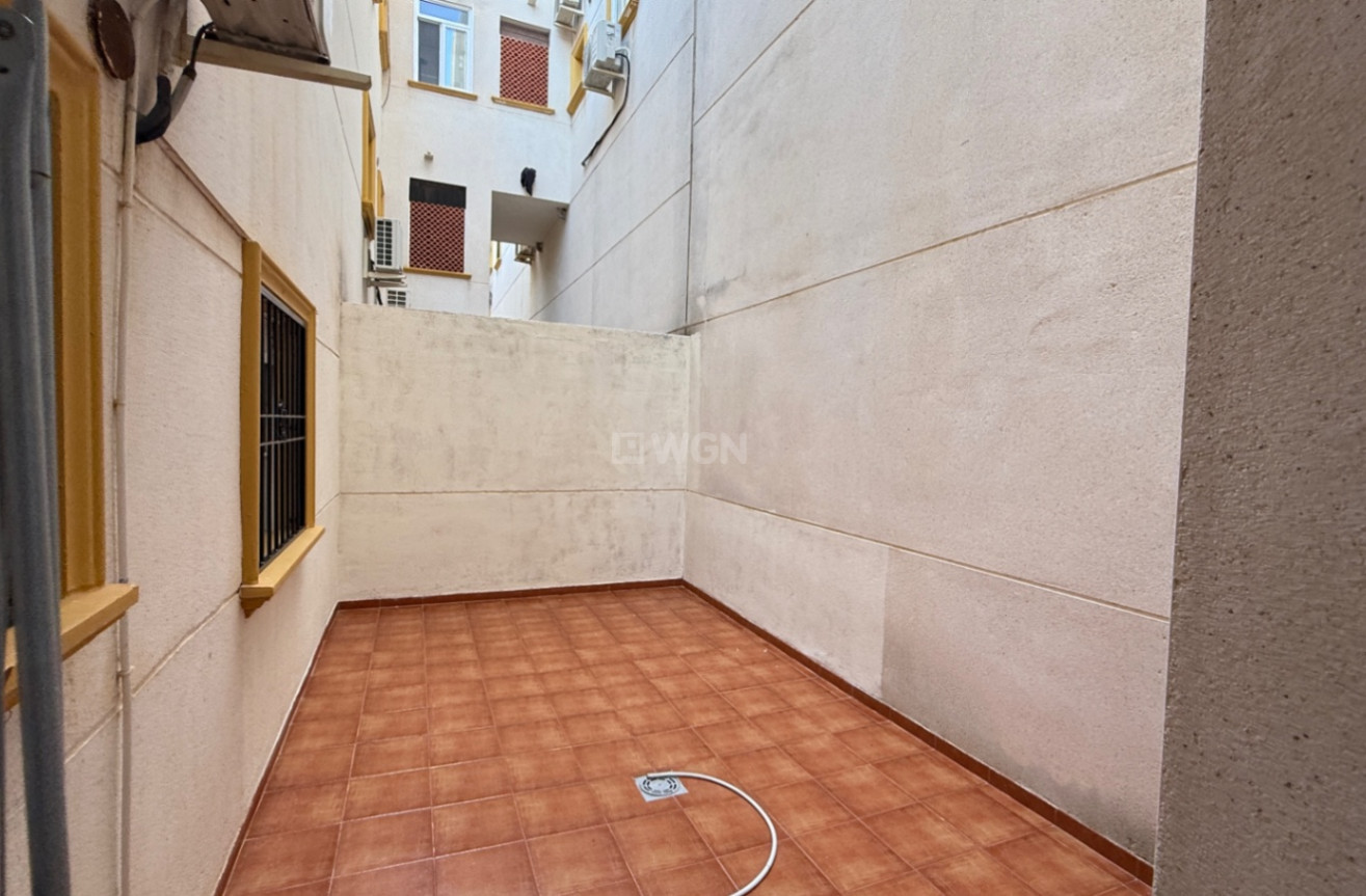 Reventa - Apartamento / piso - Orihuela - Inland