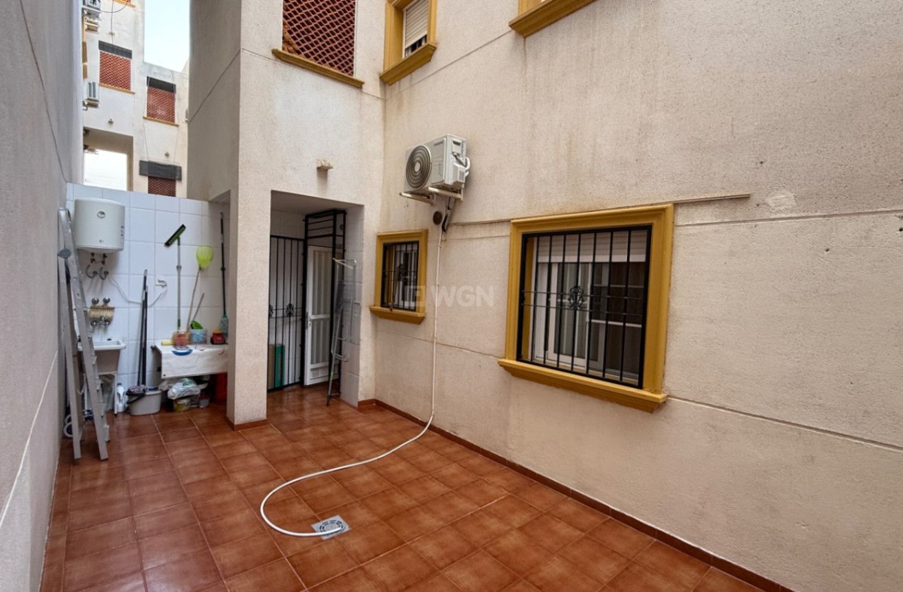 Reventa - Apartamento / piso - Orihuela - Inland
