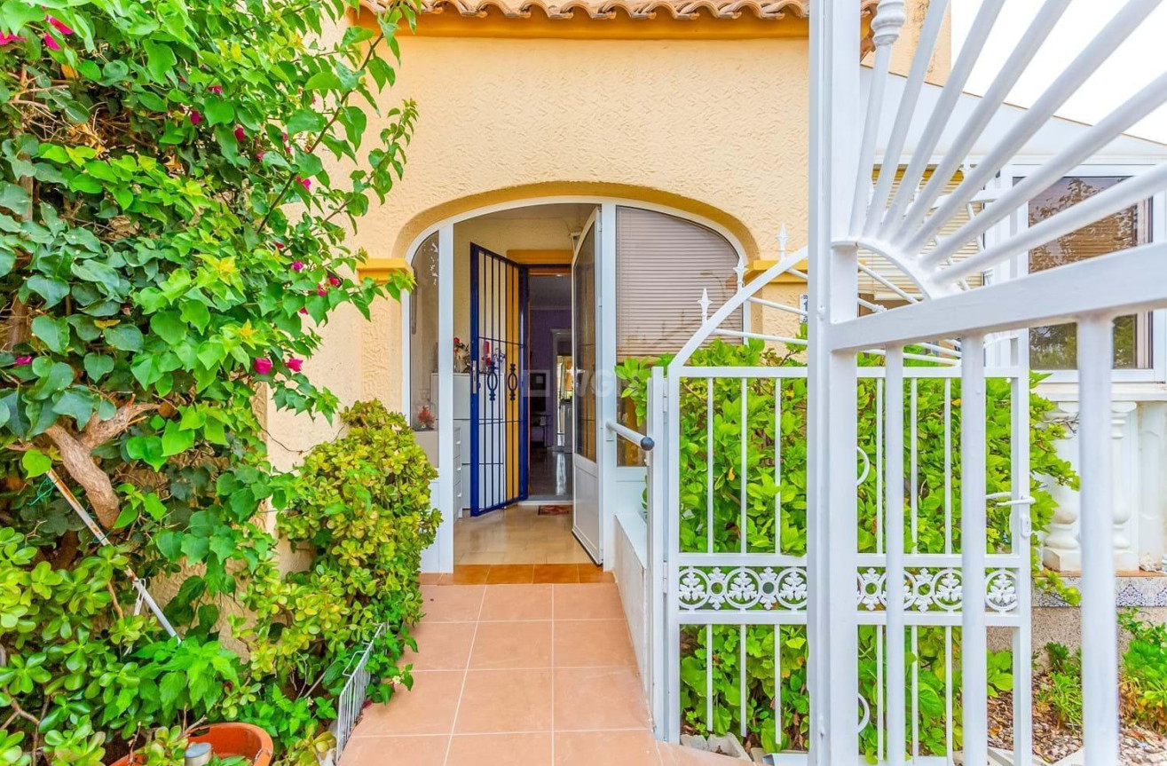 Odsprzedaż - Villa - Orihuela Costa - Costa Blanca