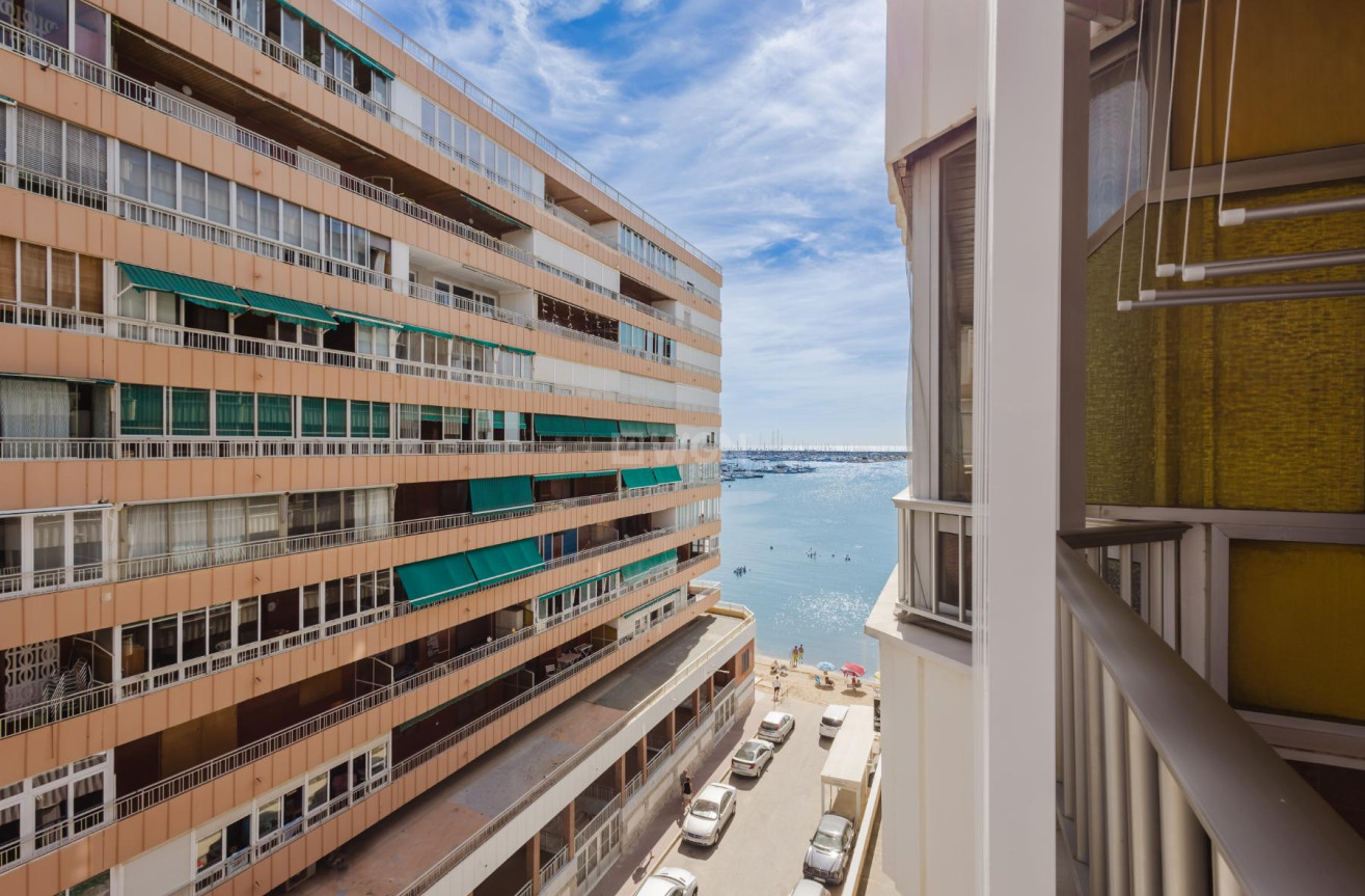 Reventa - Apartamento / piso - Torrevieja - Costa Blanca
