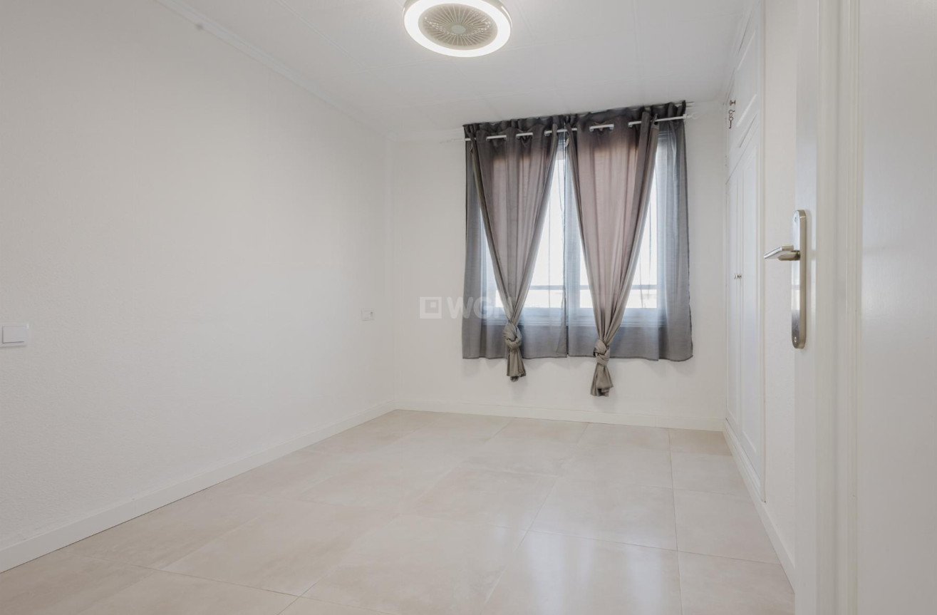 Reventa - Apartamento / piso - Torrevieja - Costa Blanca