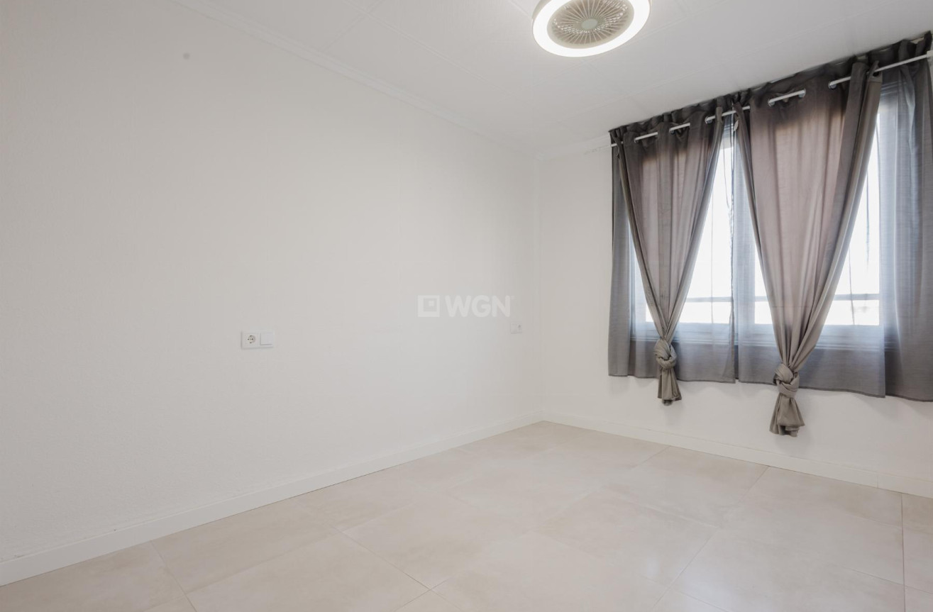 Reventa - Apartamento / piso - Torrevieja - Costa Blanca