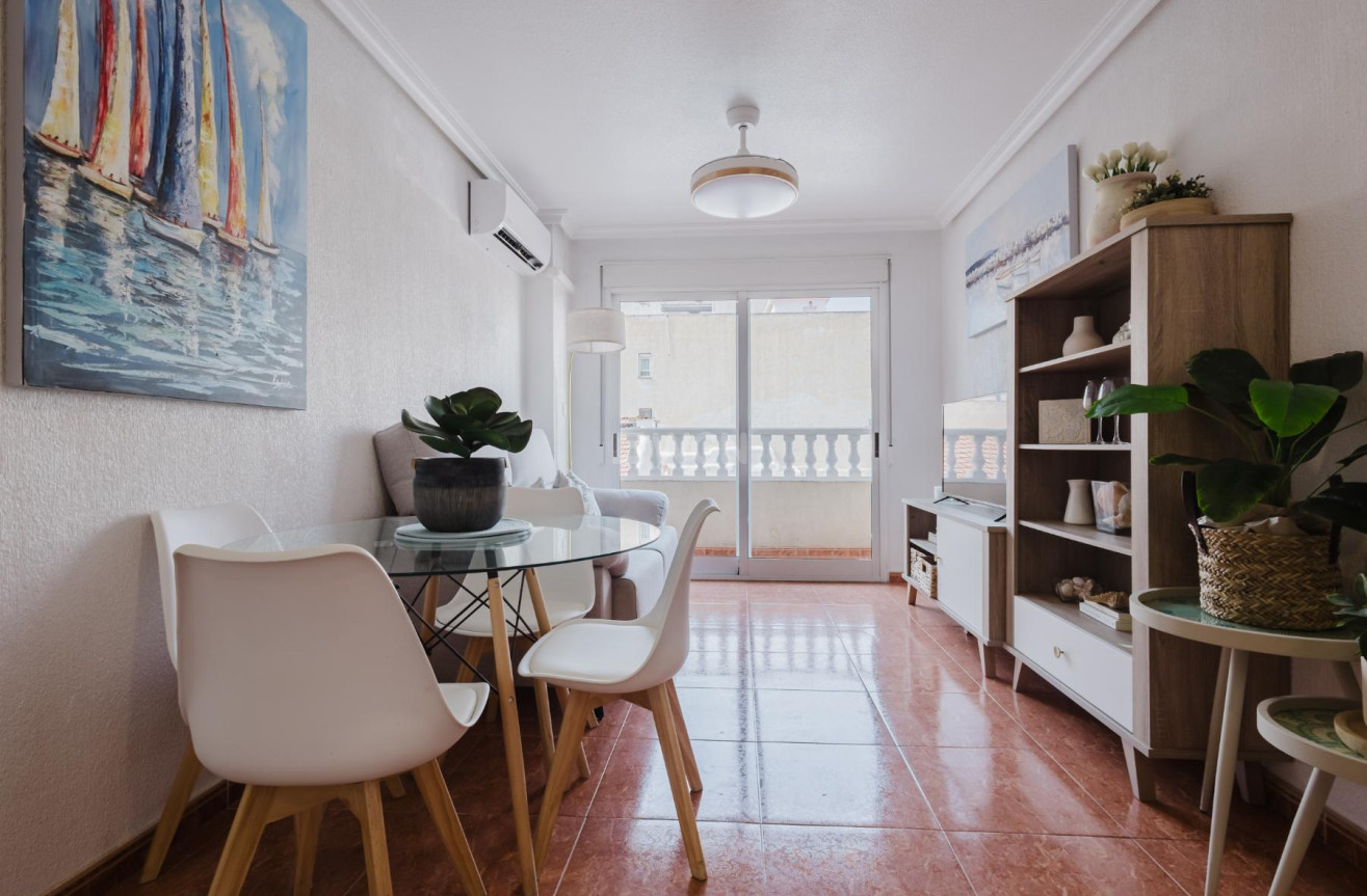 Resale - Apartment / flat - Torrevieja - Costa Blanca