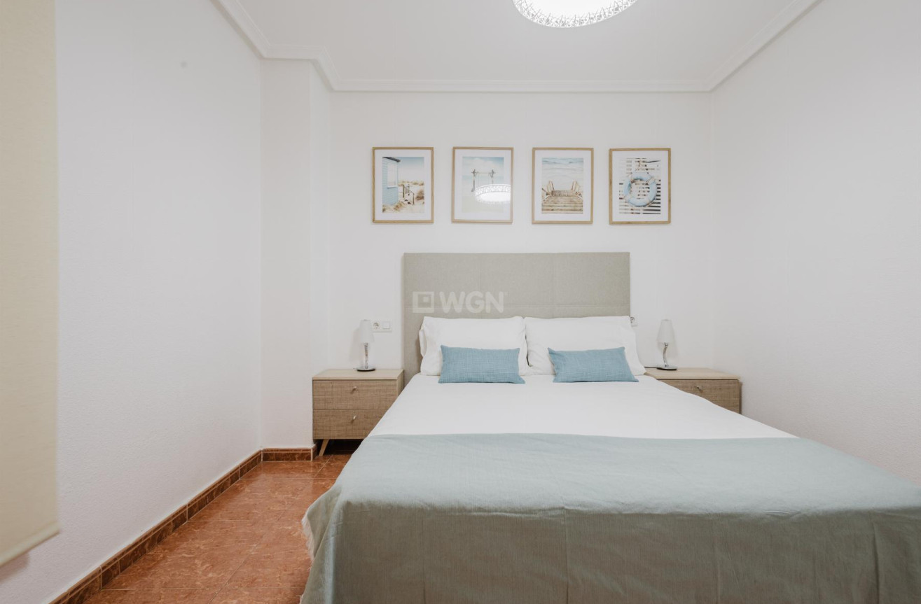 Resale - Apartment / flat - Torrevieja - Costa Blanca