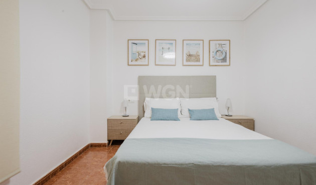 Resale - Apartment / flat - Torrevieja - Costa Blanca