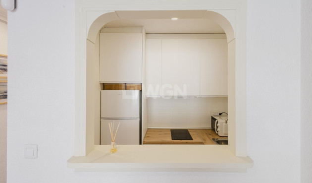 Resale - Apartment / flat - Torrevieja - Costa Blanca