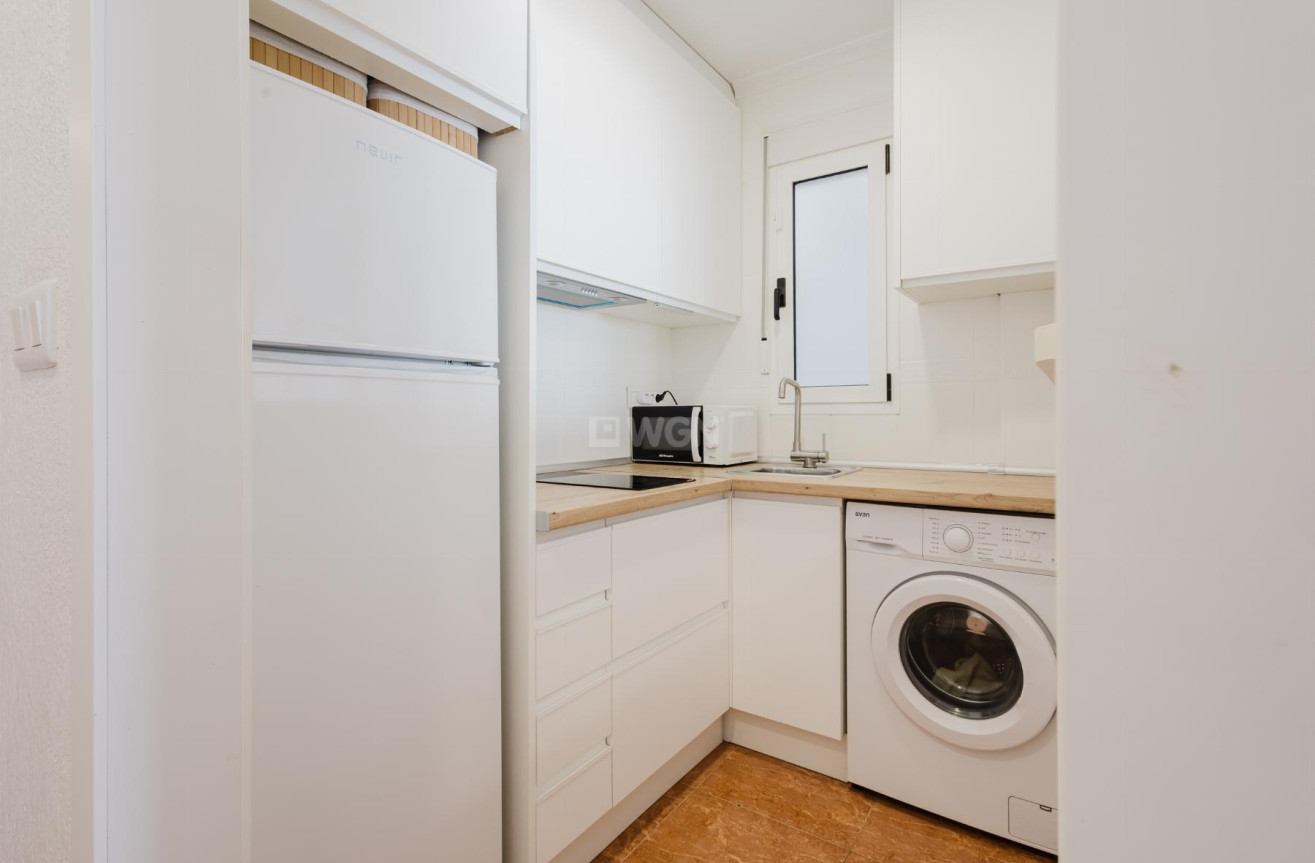 Resale - Apartment / flat - Torrevieja - Costa Blanca