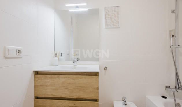 Resale - Apartment / flat - Torrevieja - Costa Blanca