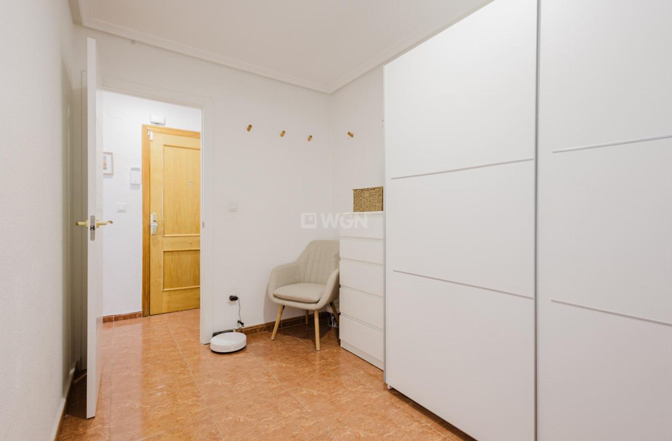 Resale - Apartment / flat - Torrevieja - Costa Blanca