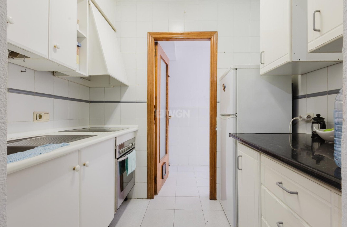 Resale - Apartment / flat - Torrevieja - Costa Blanca