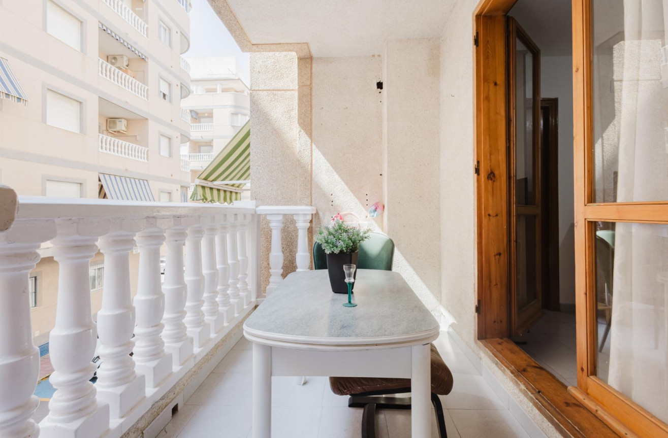 Resale - Apartment / flat - Torrevieja - Costa Blanca