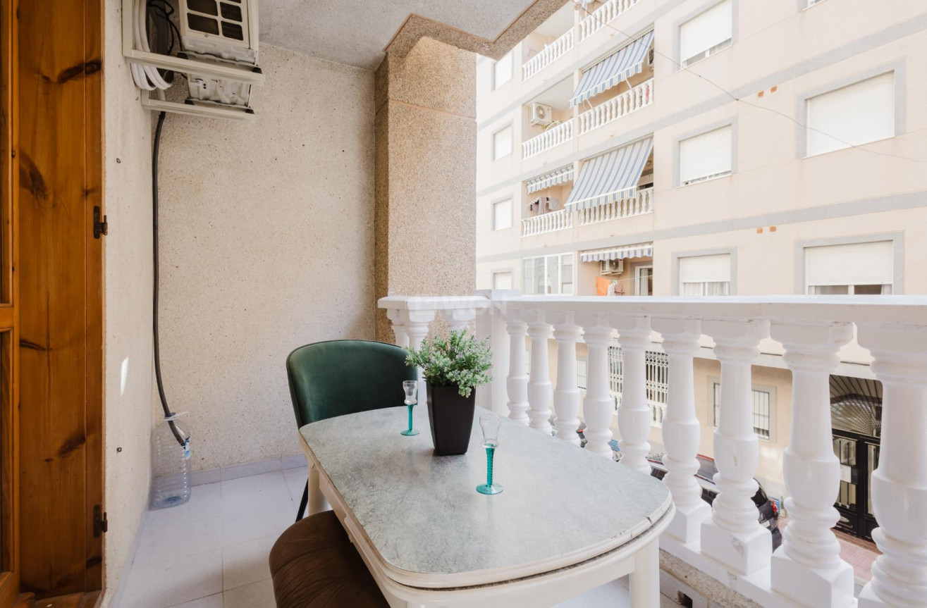 Resale - Apartment / flat - Torrevieja - Costa Blanca
