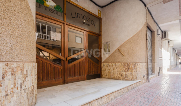 Resale - Apartment / flat - Torrevieja - Costa Blanca