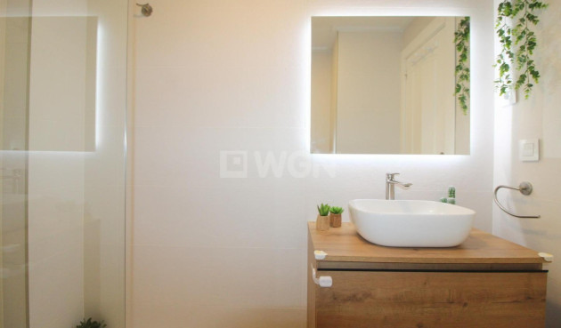 Resale - Apartment / flat - Torrevieja - Costa Blanca