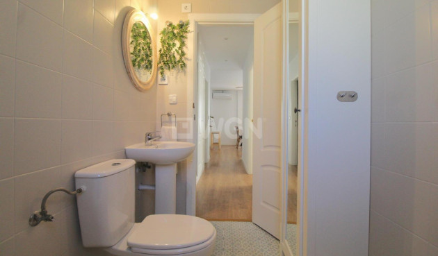 Resale - Apartment / flat - Torrevieja - Costa Blanca