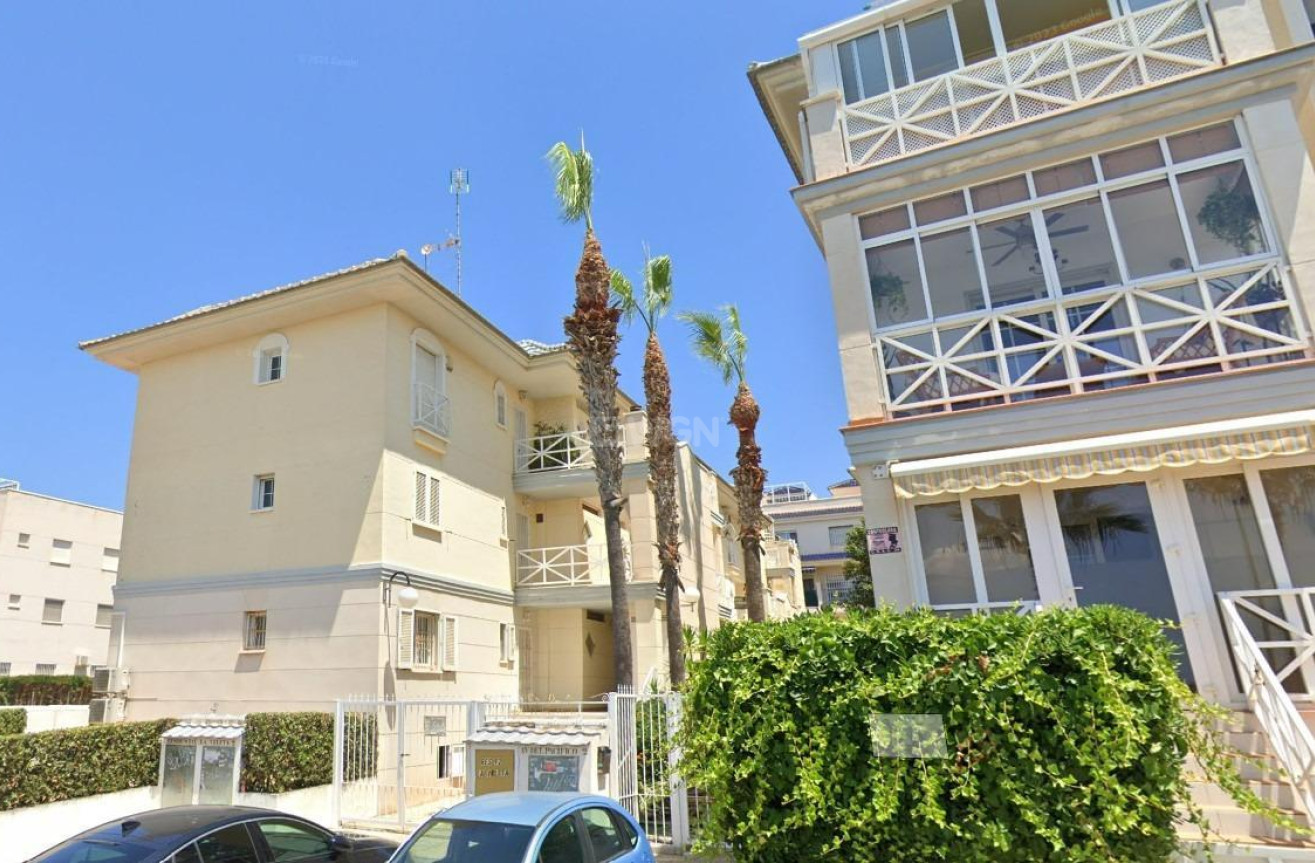 Resale - Apartment / flat - Torrevieja - Costa Blanca
