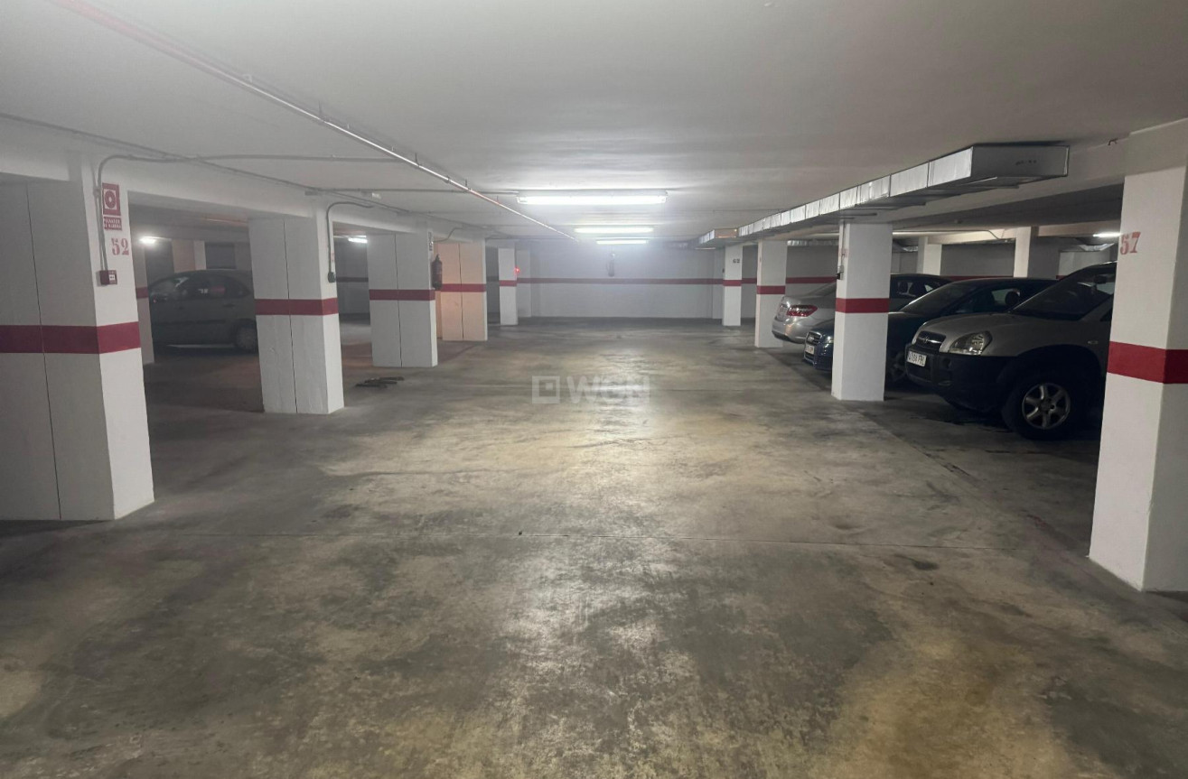 Resale - Parking - Torrevieja - Costa Blanca