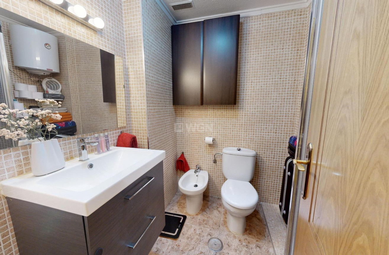 Reventa - Apartamento / piso - Torrevieja - Estacion De Autobuses