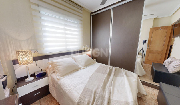 Reventa - Apartamento / piso - Torrevieja - Estacion De Autobuses