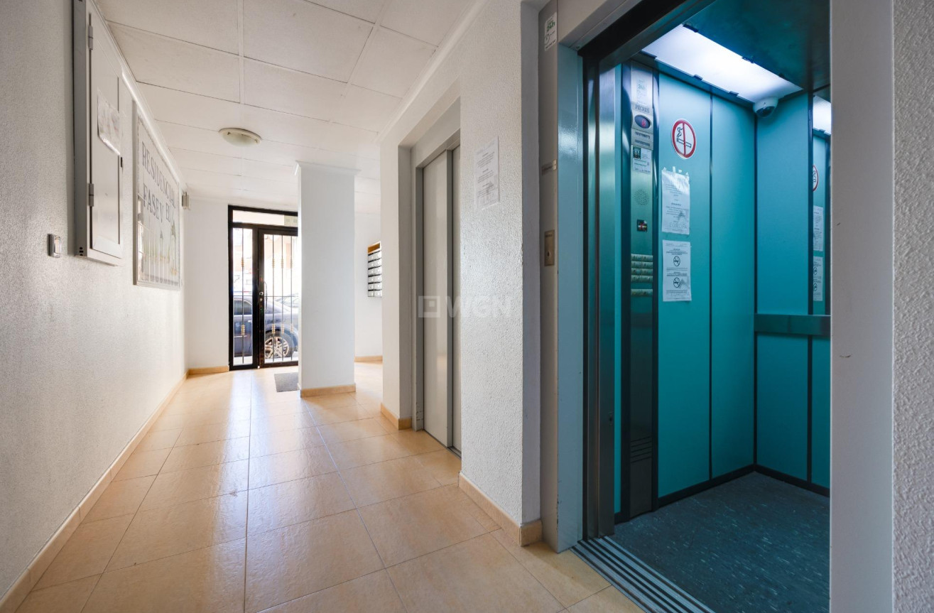 Reventa - Apartamento / piso - Torrevieja - El Molino