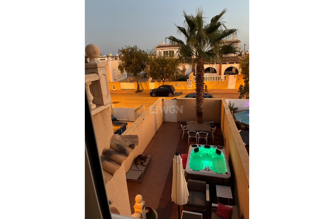 Reventa - Adosado - Avileses - Jerónimo Y Avileses