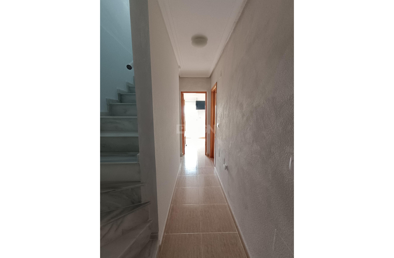 Reventa - Adosado - Avileses - Jerónimo Y Avileses