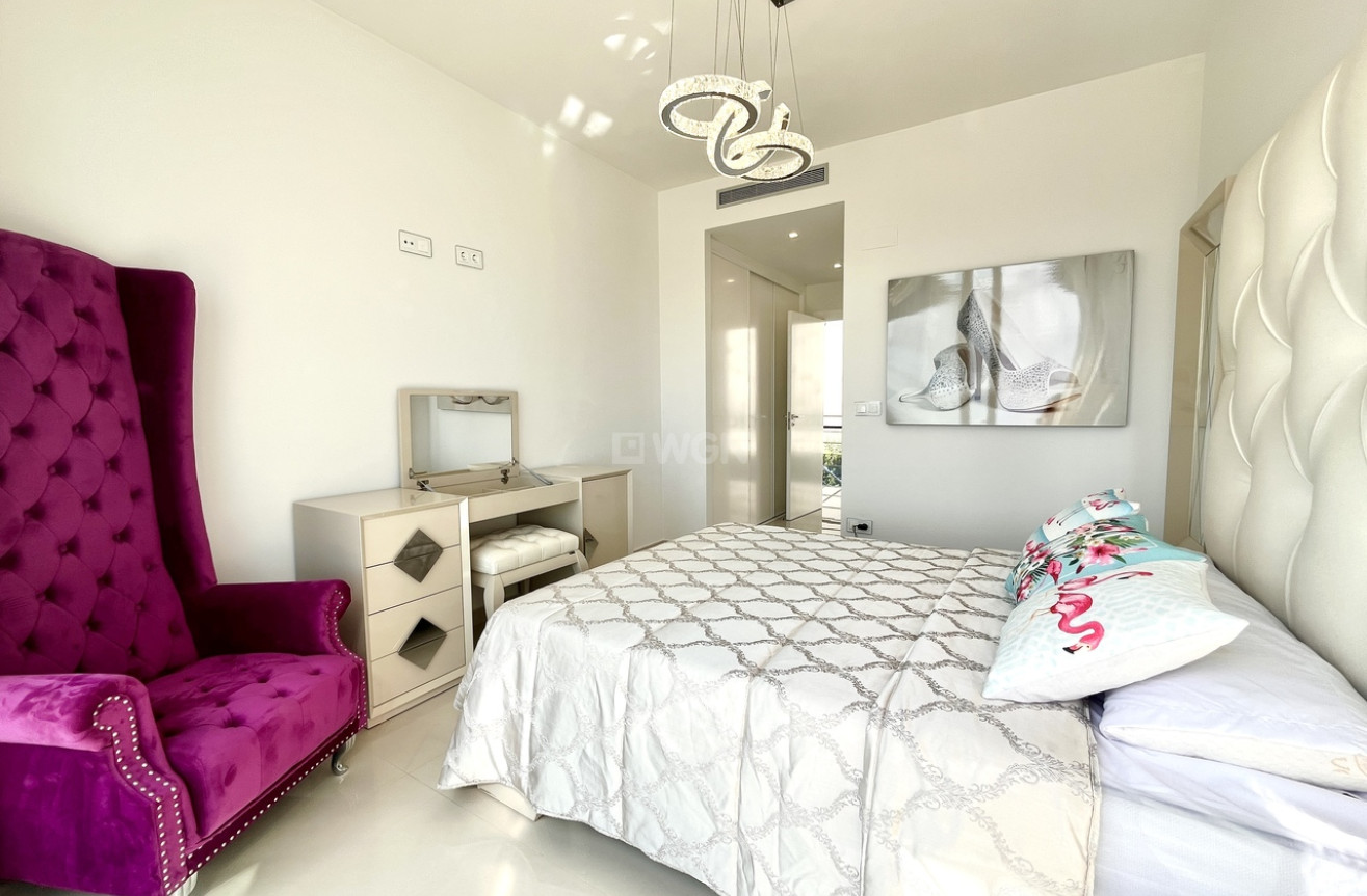 Odsprzedaż - Villa - San Miguel de Salinas - Inland