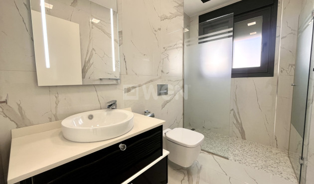 Odsprzedaż - Villa - San Miguel de Salinas - Inland