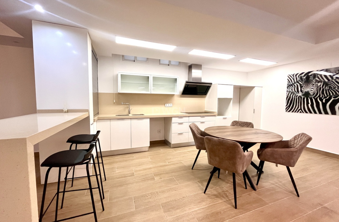 Odsprzedaż - Villa - San Miguel de Salinas - Inland