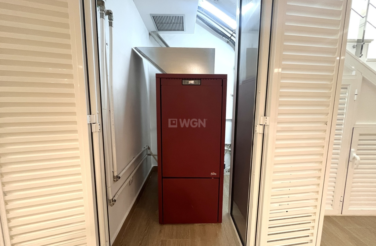 Odsprzedaż - Villa - San Miguel de Salinas - Inland