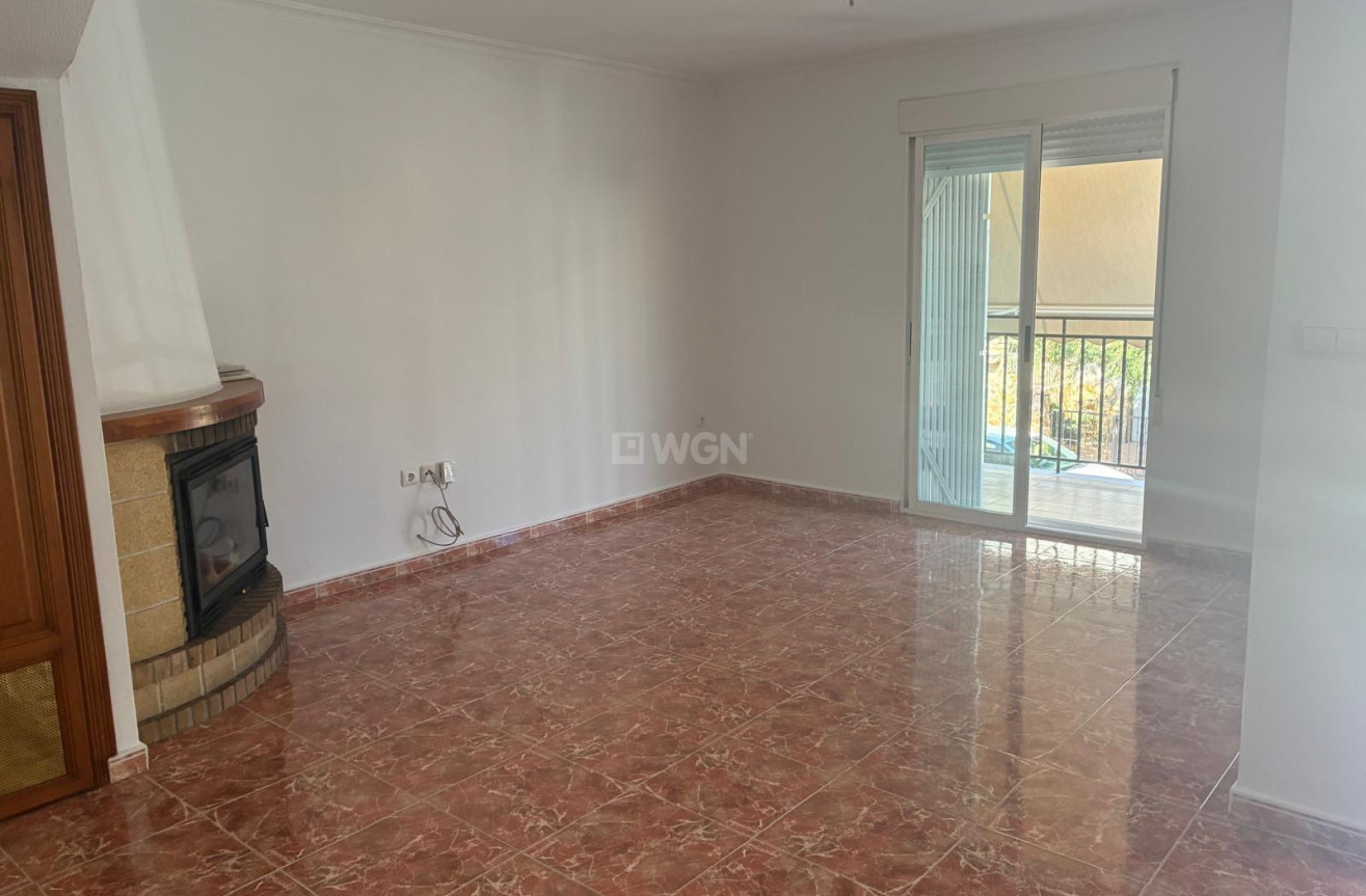 Resale - Duplex - Dolores - Dolores - Center