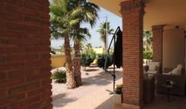 Odsprzedaż - Villa - Catral