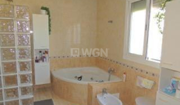 Odsprzedaż - Villa - Catral