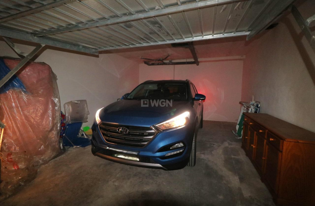 Reventa - Parking - Torrevieja - Costa Blanca