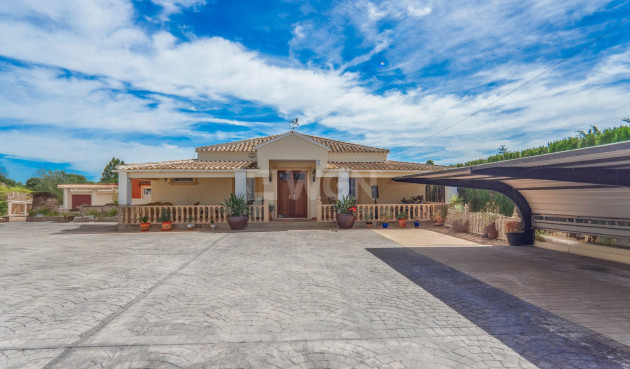 Reventa - Villa - Heredades - Costa Blanca
