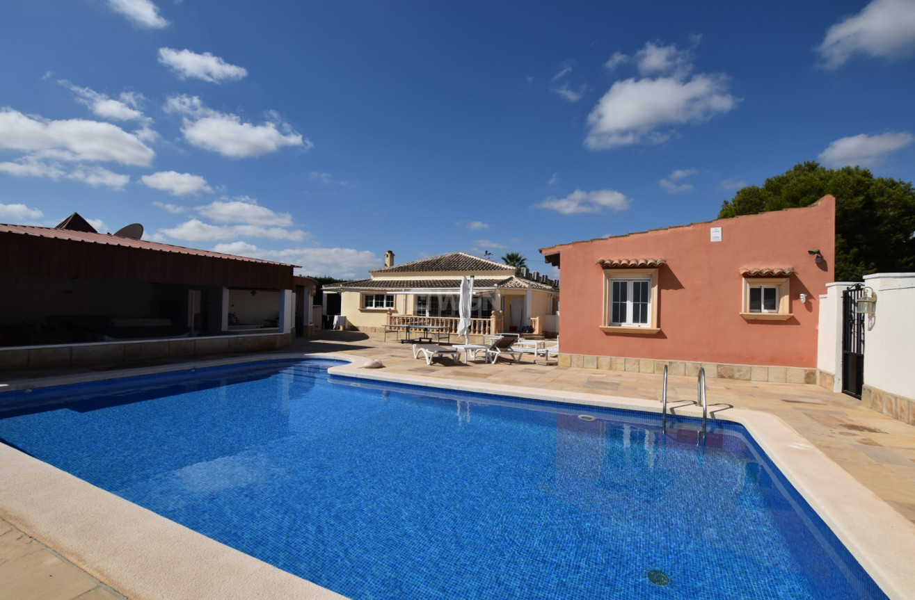 Reventa - Villa - Heredades - Costa Blanca