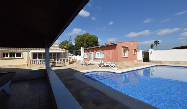 Reventa - Villa - Heredades - Costa Blanca