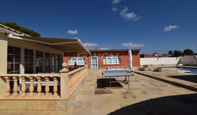 Reventa - Villa - Heredades - Costa Blanca