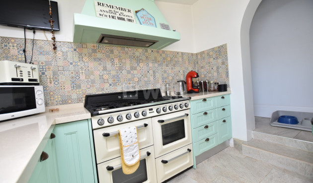 Reventa - Villa - Heredades - Costa Blanca