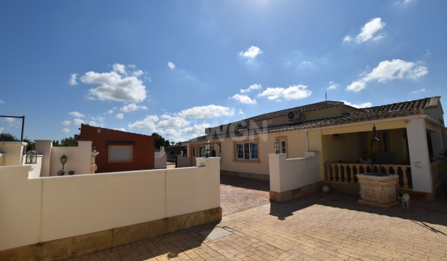 Reventa - Villa - Heredades - Costa Blanca